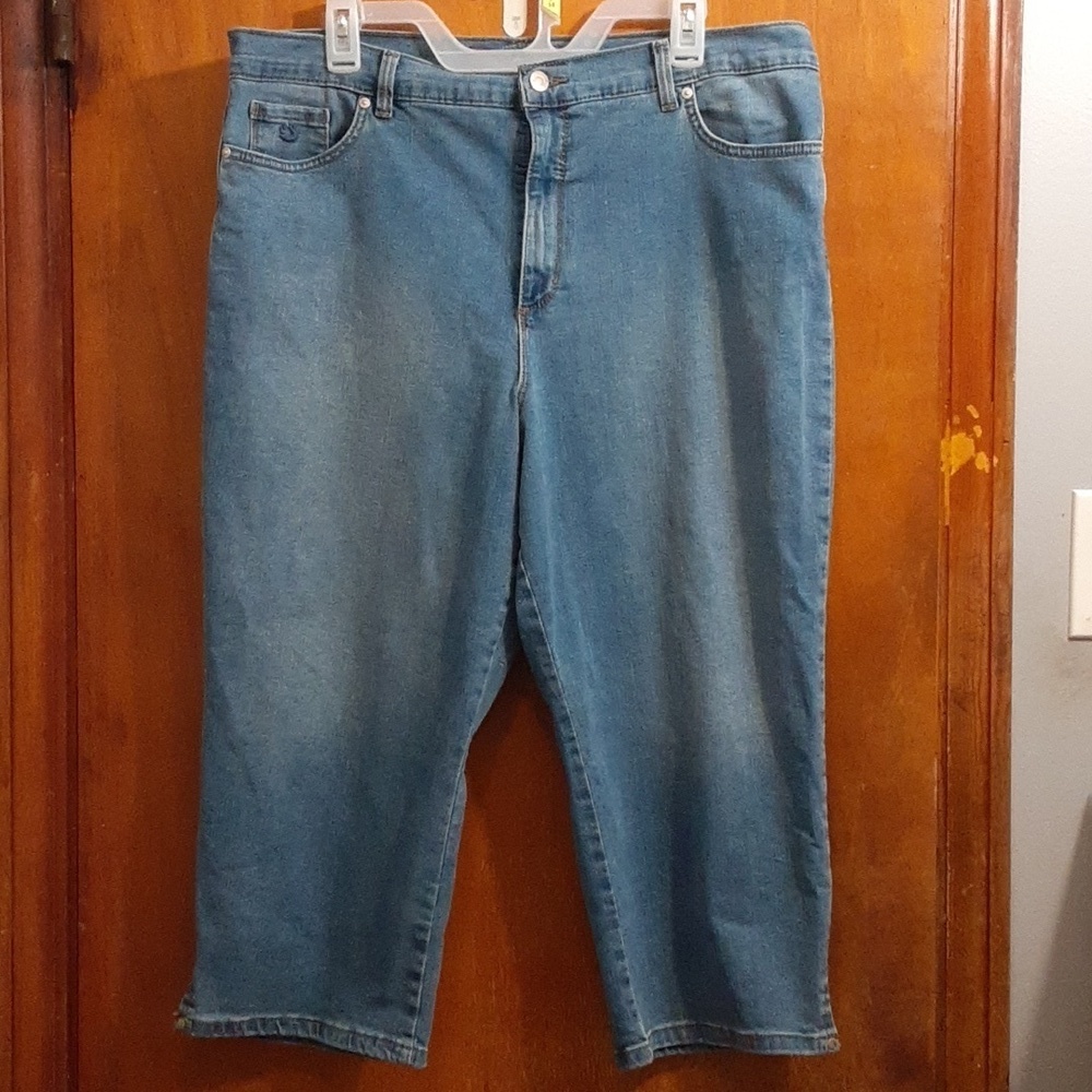 Gloria Vanderbilt Women's Short Crop Jeans